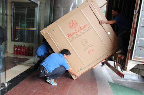 牡丹钢琴贵重工艺品无忧运
